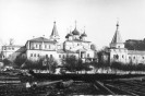 Вид на Печерский монастырь. С лева - архиерейский дом. Фото 1913 г.